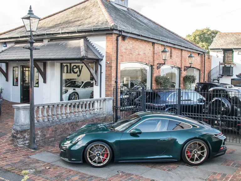 Porsche 992 GT3 Touring