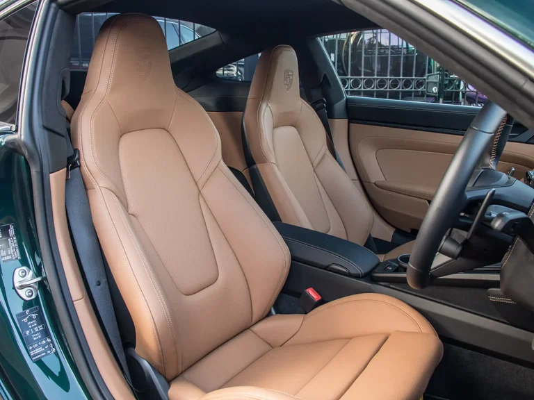 Porsche 992 GT3 Touring