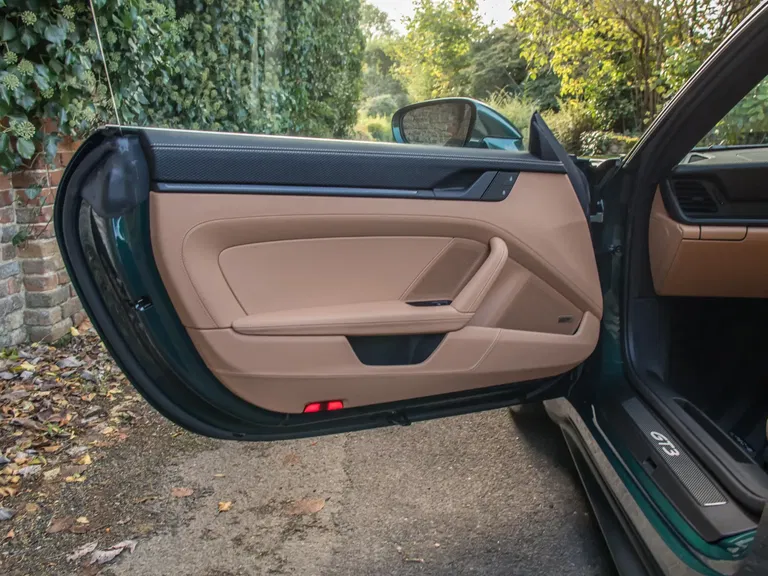 Porsche 992 GT3 Touring