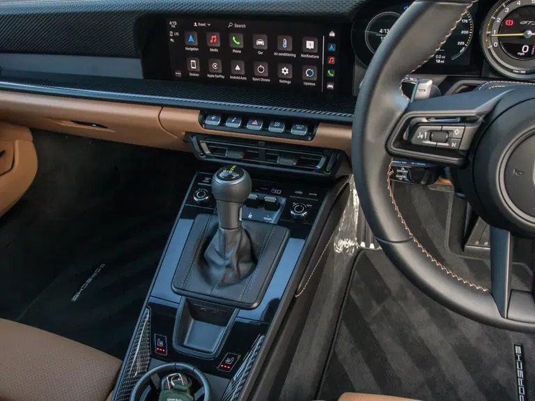 Porsche 992 GT3 Touring