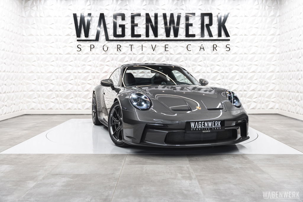 Porsche 992 GT3 Touring