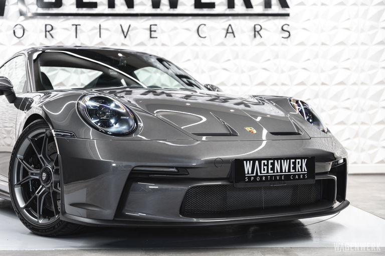 Porsche 992 GT3 Touring