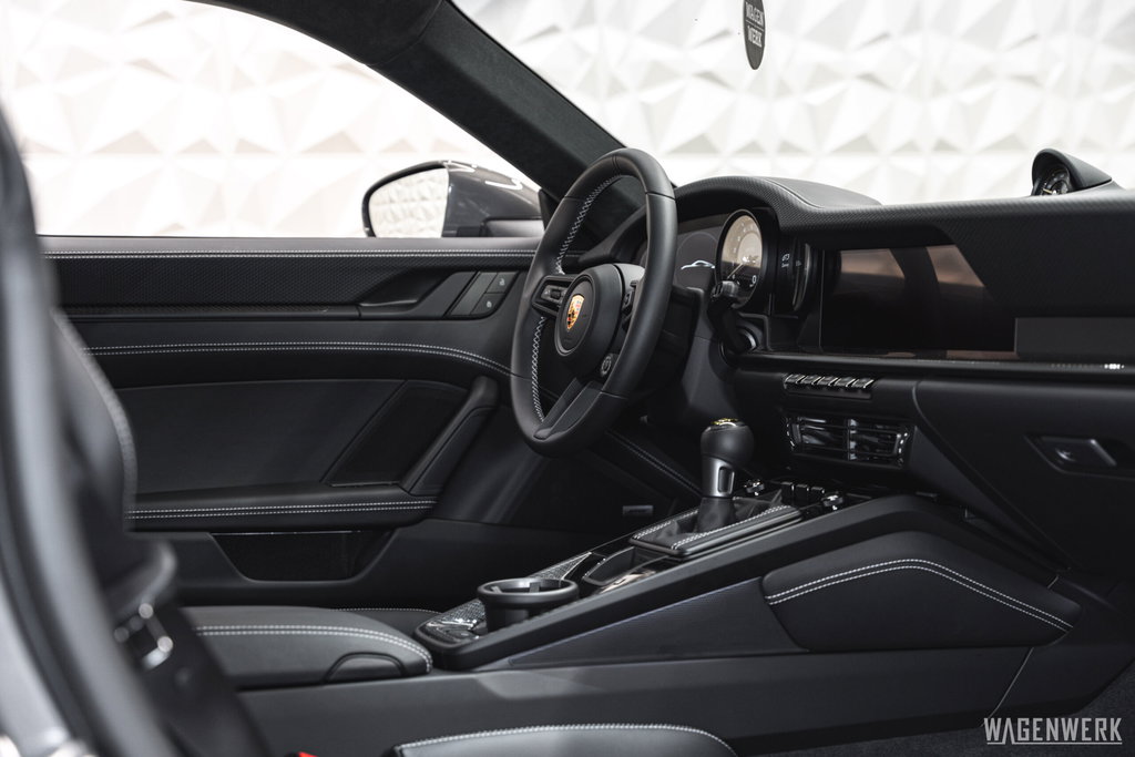 Porsche 992 GT3 Touring