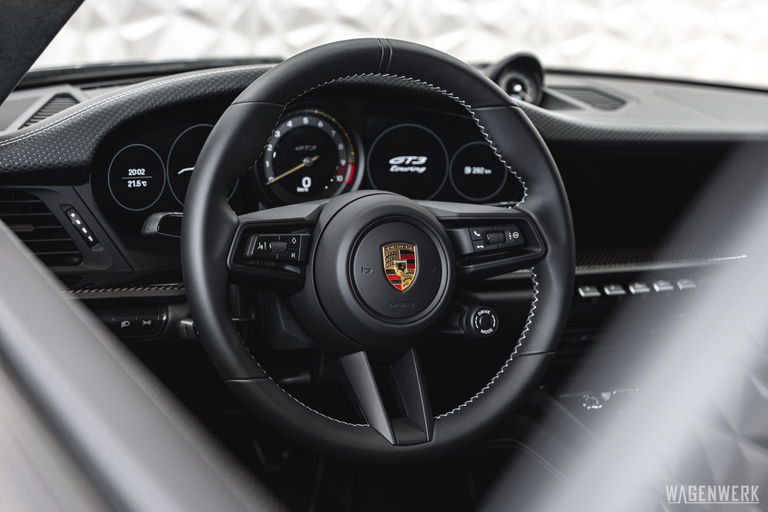 Porsche 992 GT3 Touring