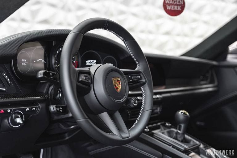 Porsche 992 GT3 Touring