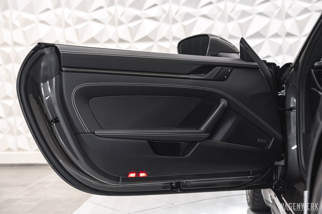 Porsche 992 GT3 Touring