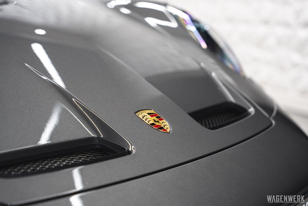 Porsche 992 GT3 Touring