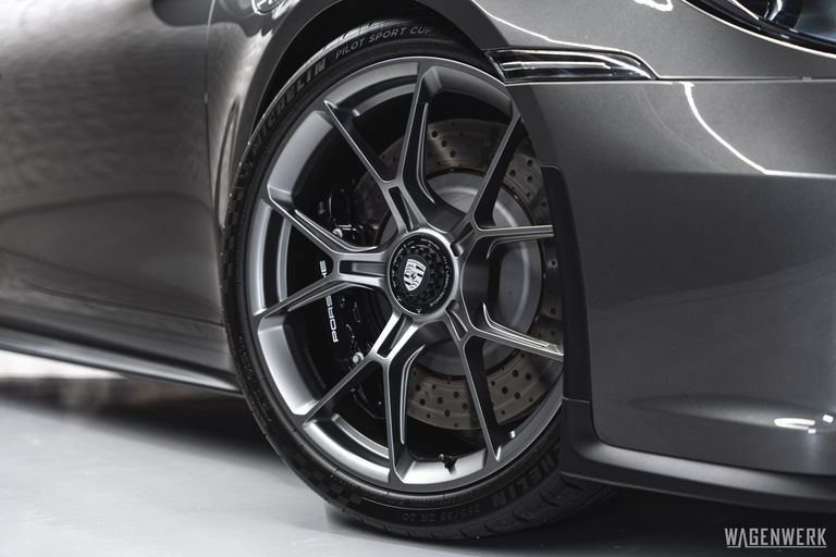 Porsche 992 GT3 Touring