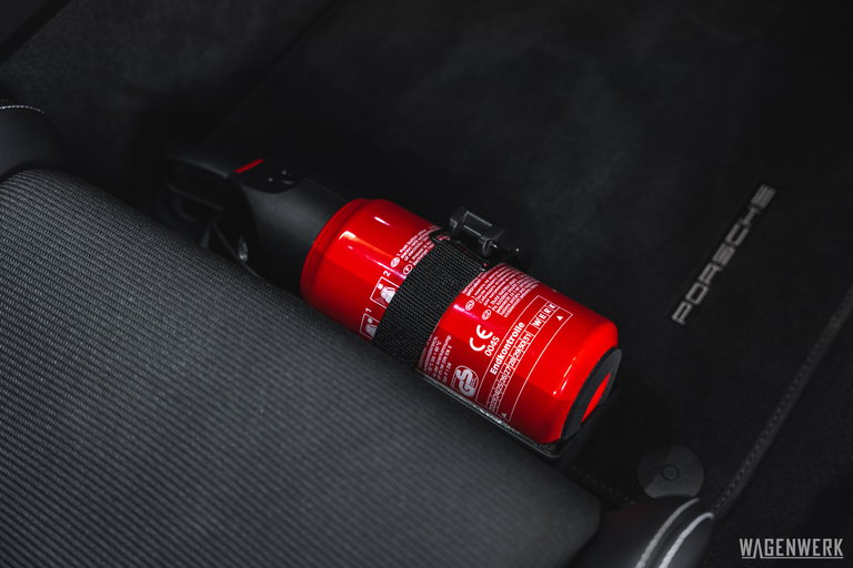 Porsche 992 GT3 Touring