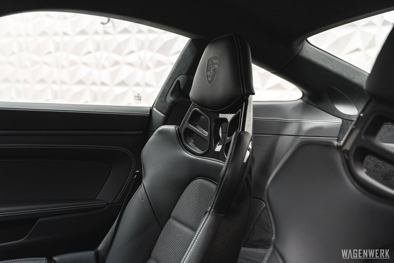 Porsche 992 GT3 Touring