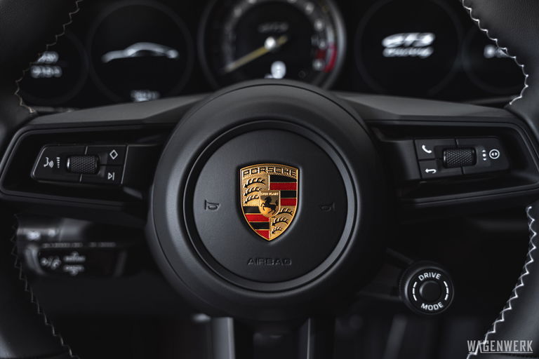 Porsche 992 GT3 Touring