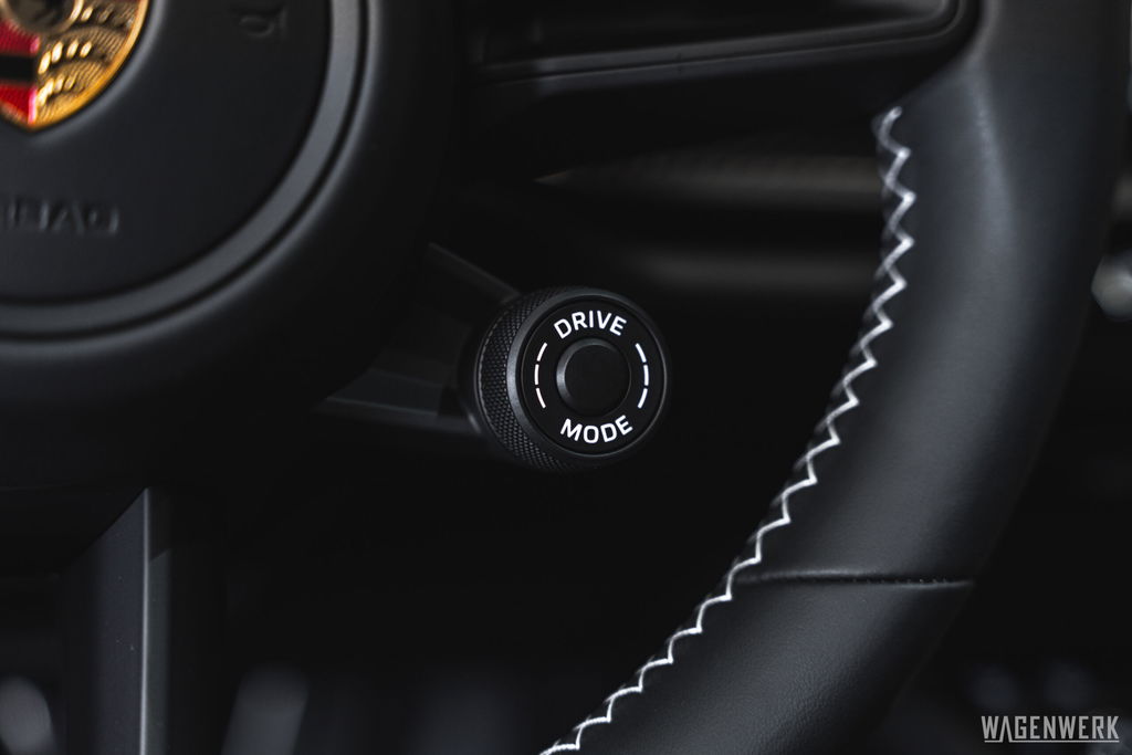 Porsche 992 GT3 Touring