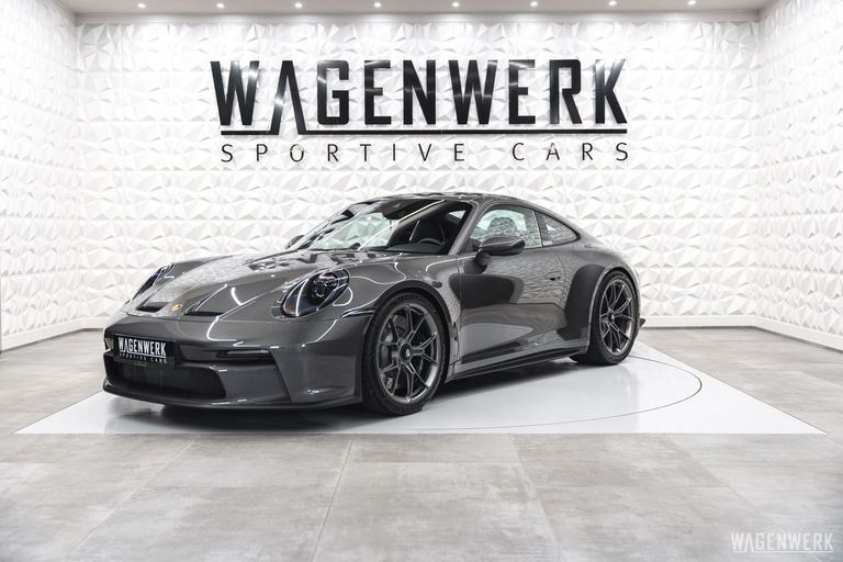 Porsche 992 GT3 Touring