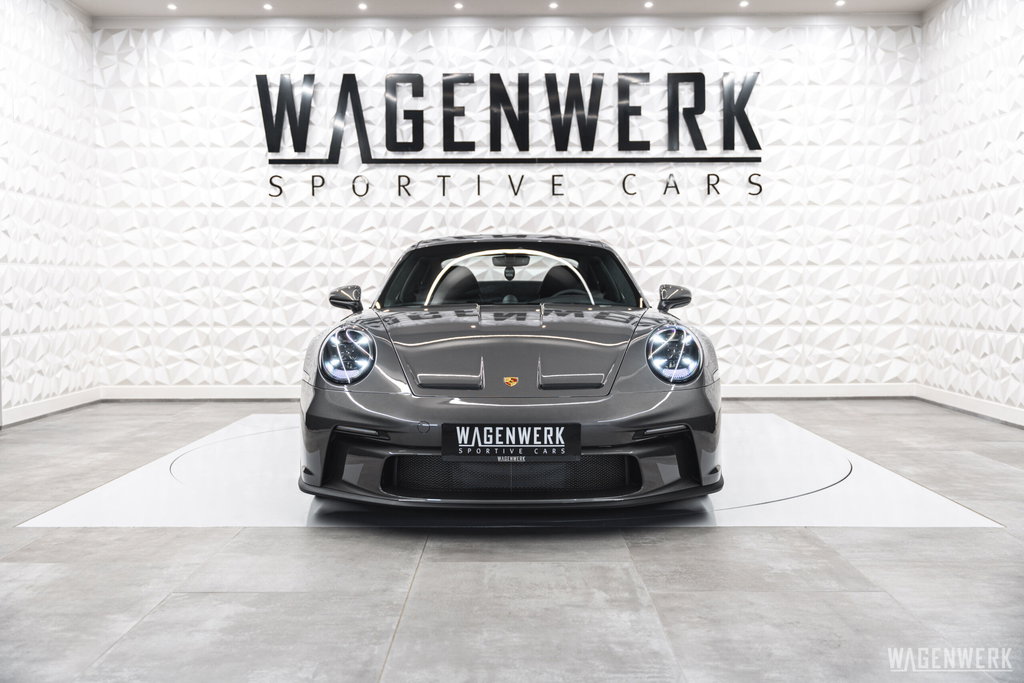 Porsche 992 GT3 Touring