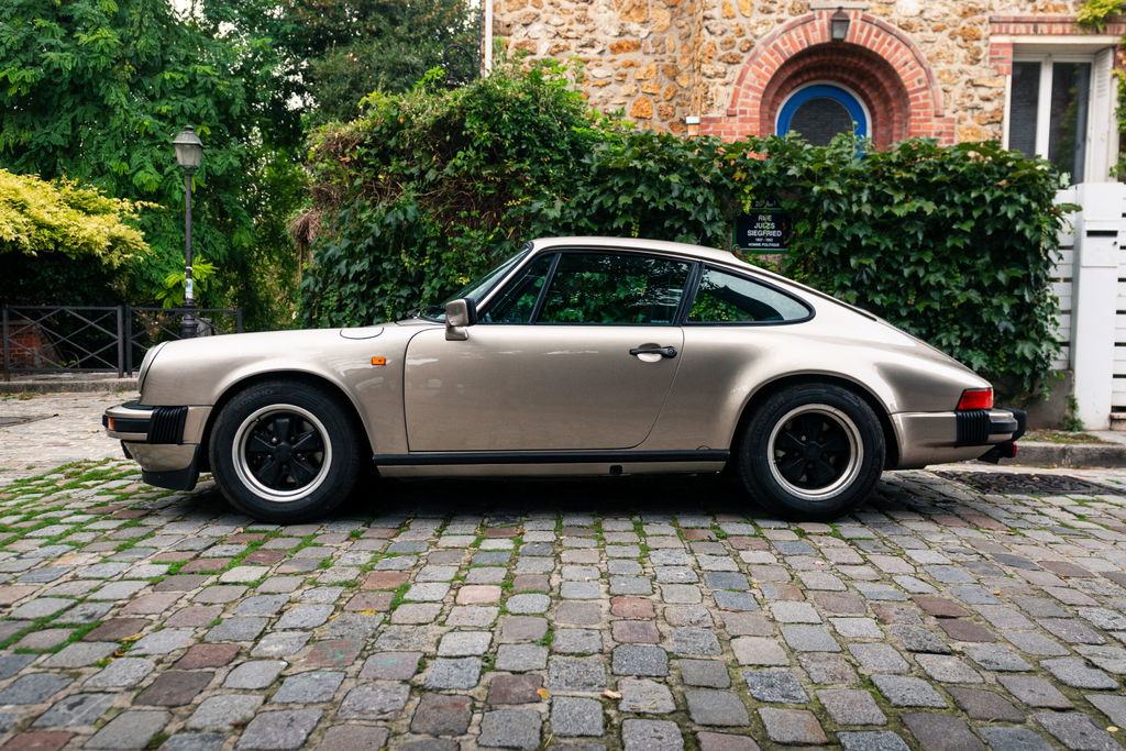 Porsche 911 Carrera 3.2