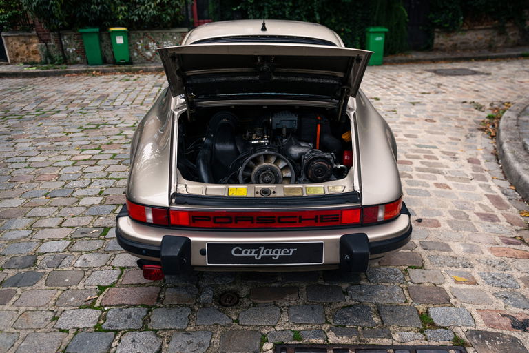 Porsche 911 Carrera 3.2