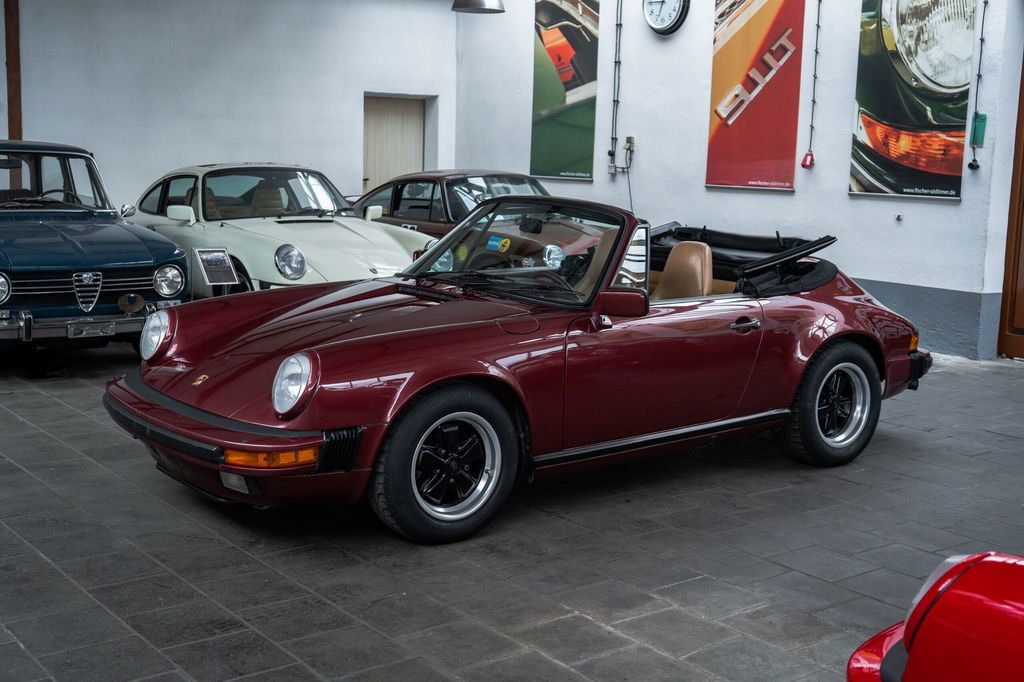 Porsche 911 Carrera 3.2 (US)