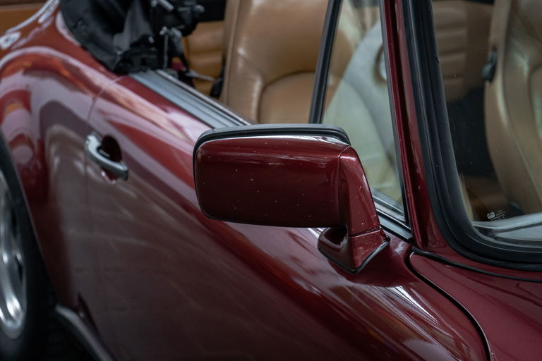 Porsche 911 Carrera 3.2 (US)