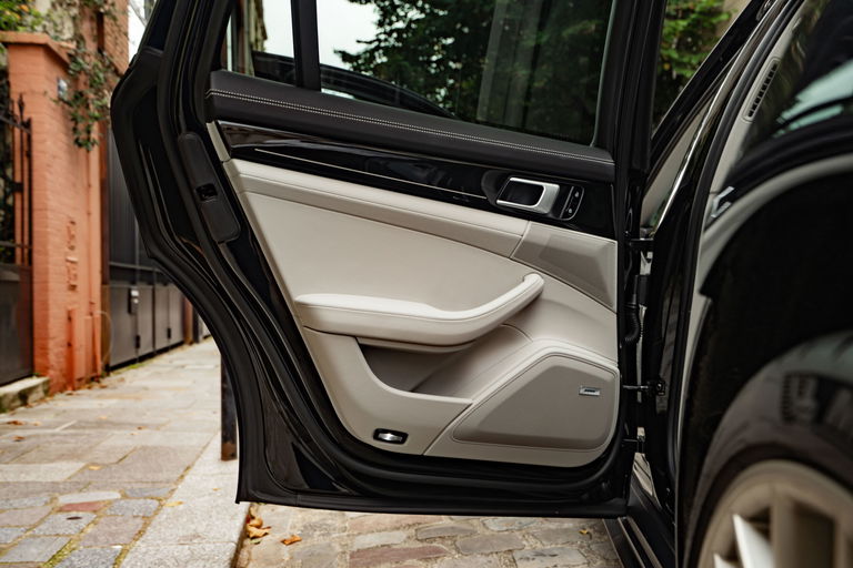 Porsche Panamera 4 E-Hybrid