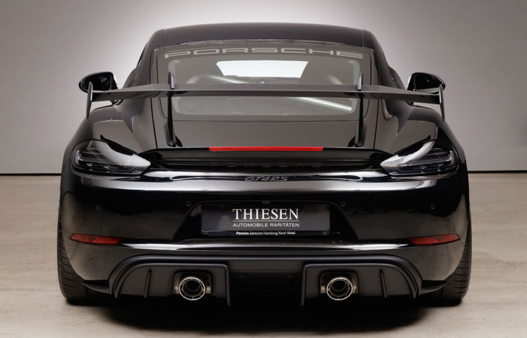 Porsche 718 Cayman GT4 RS