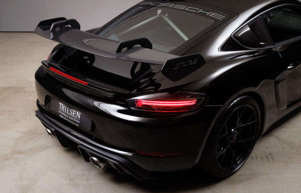 Porsche 718 Cayman GT4 RS
