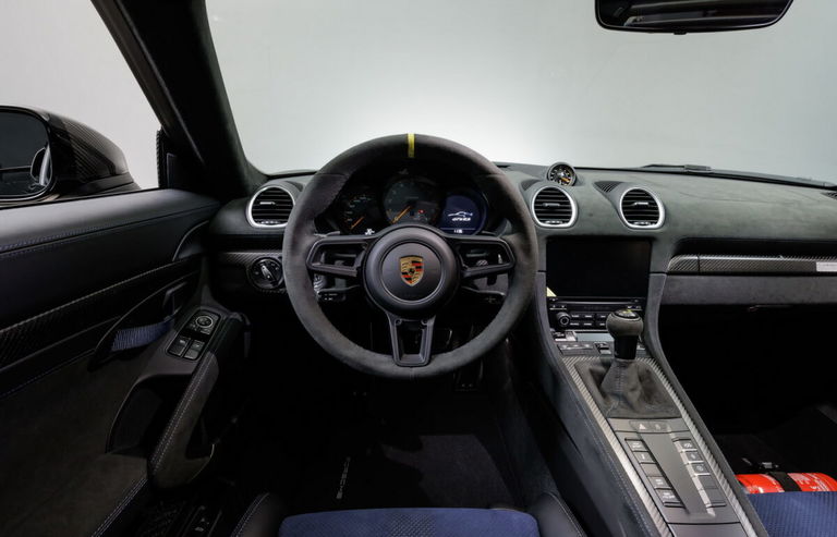 Porsche 718 Cayman GT4 RS