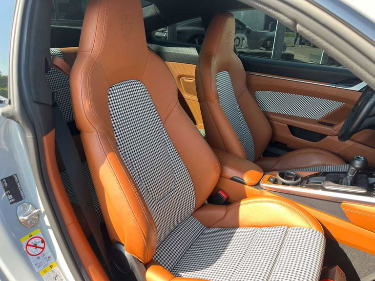 Porsche 992 Sport Classic