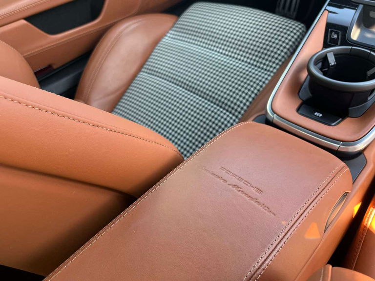 Porsche 992 Sport Classic