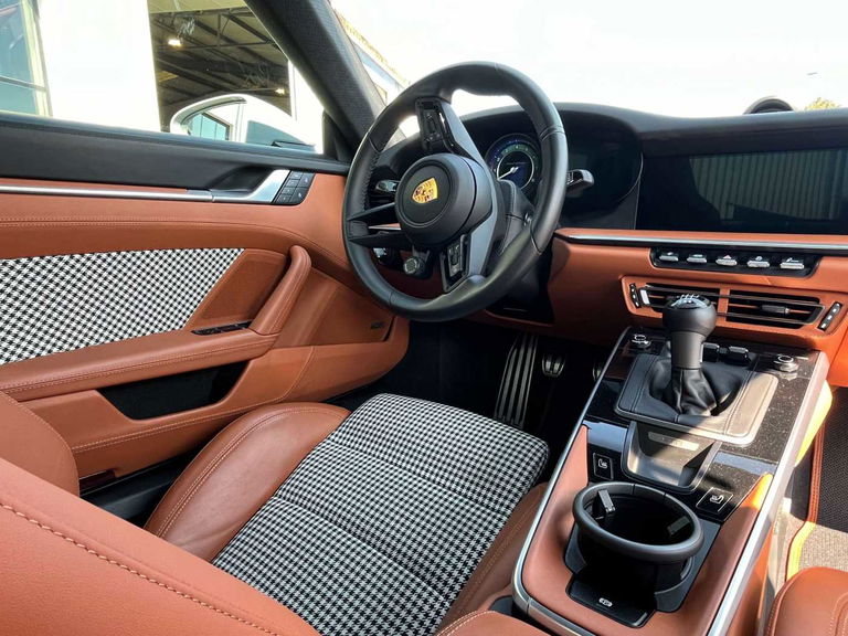 Porsche 992 Sport Classic