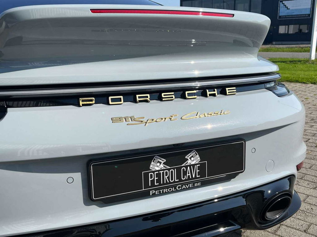 Porsche 992 Sport Classic