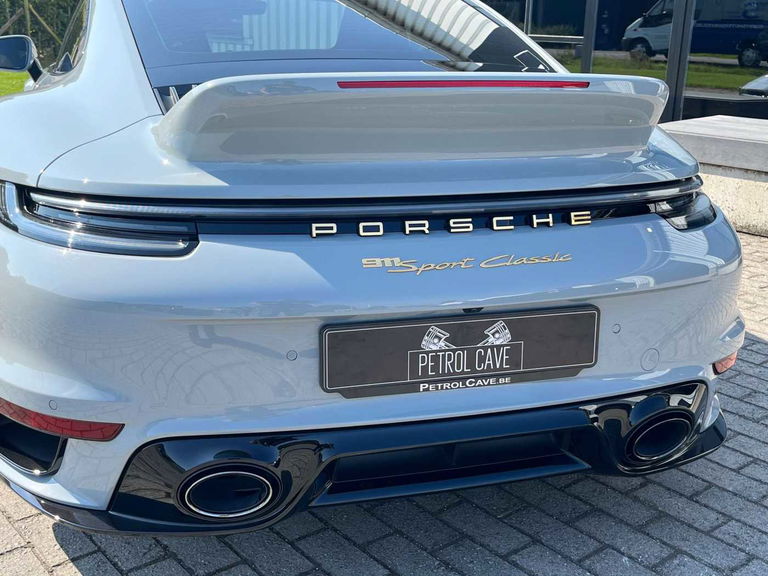 Porsche 992 Sport Classic