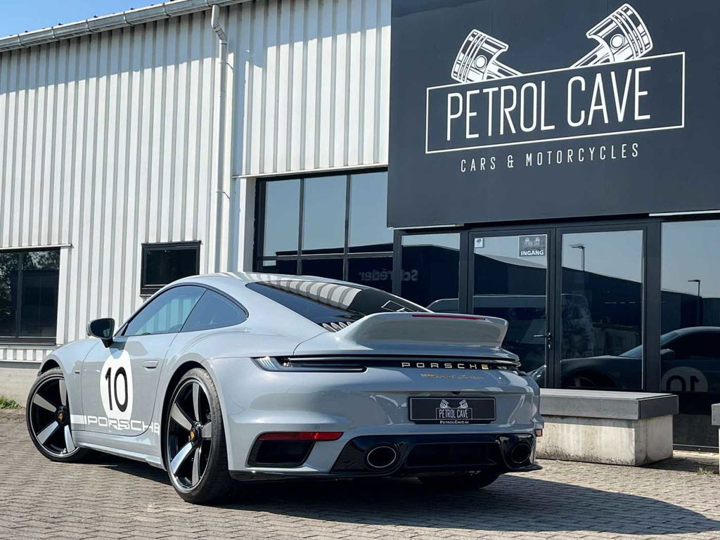 Porsche 992 Sport Classic