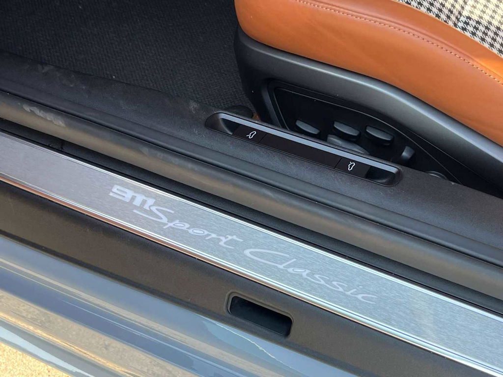 Porsche 992 Sport Classic