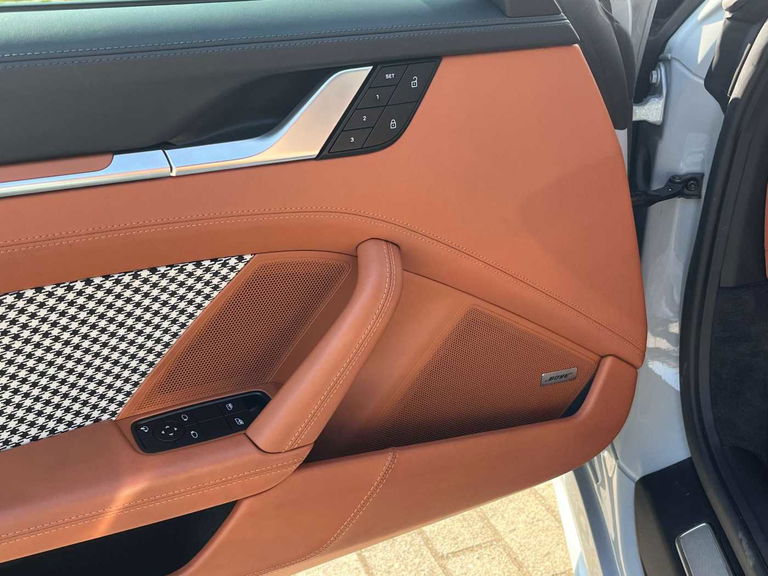 Porsche 992 Sport Classic