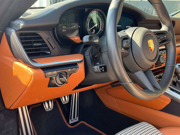 Porsche 992 Sport Classic