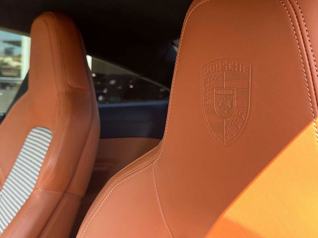 Porsche 992 Sport Classic