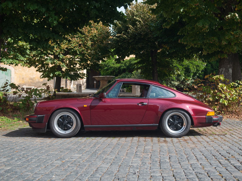 Porsche 911 Carrera 3.2