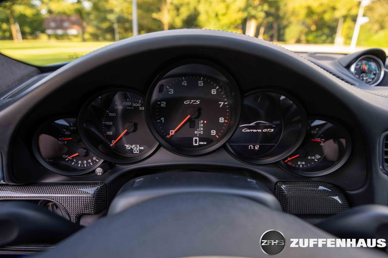 Porsche 991 Carrera GTS
