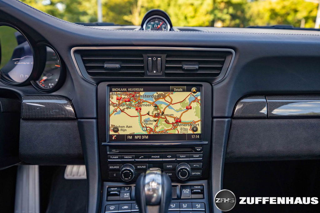 Porsche 991 Carrera GTS