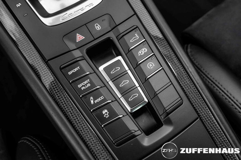 Porsche 991 Carrera GTS