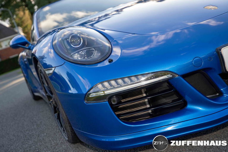 Porsche 991 Carrera GTS