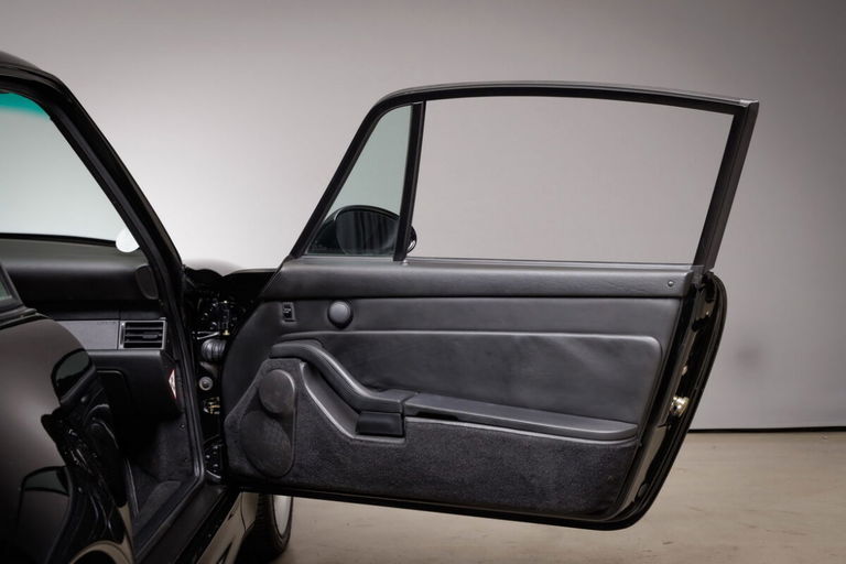 Porsche 993 Carrera 4S