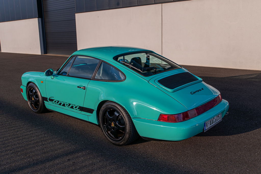 Porsche 964 Carrera 4