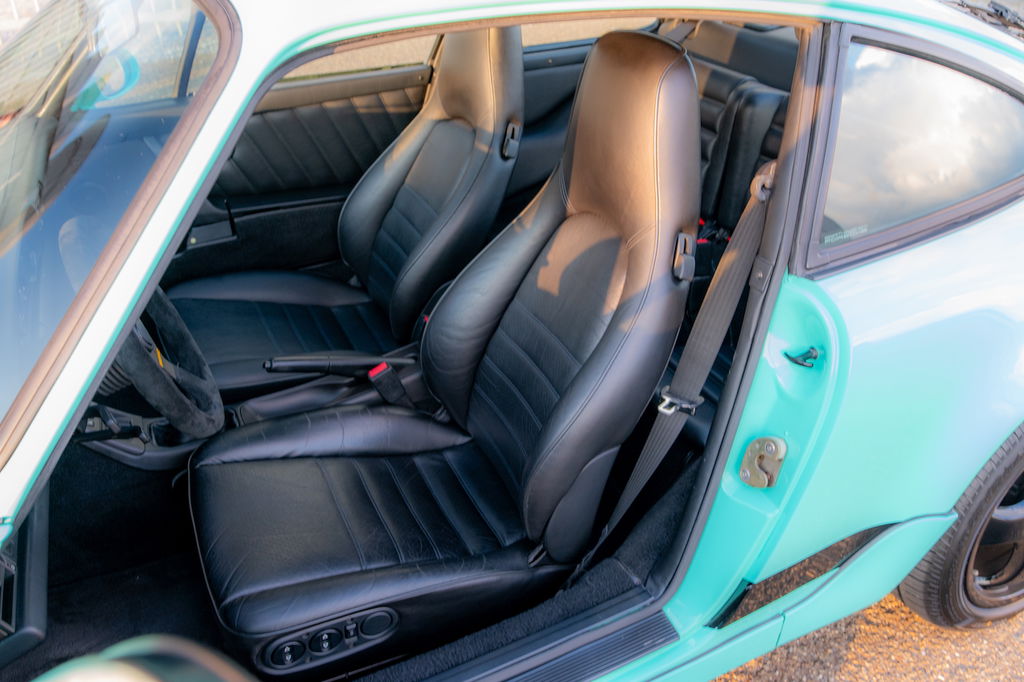 Porsche 964 Carrera 4