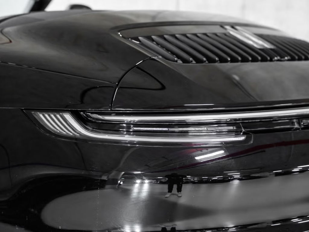 Porsche 992 Carrera