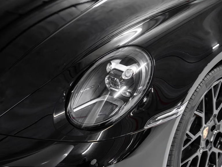 Porsche 992 Carrera