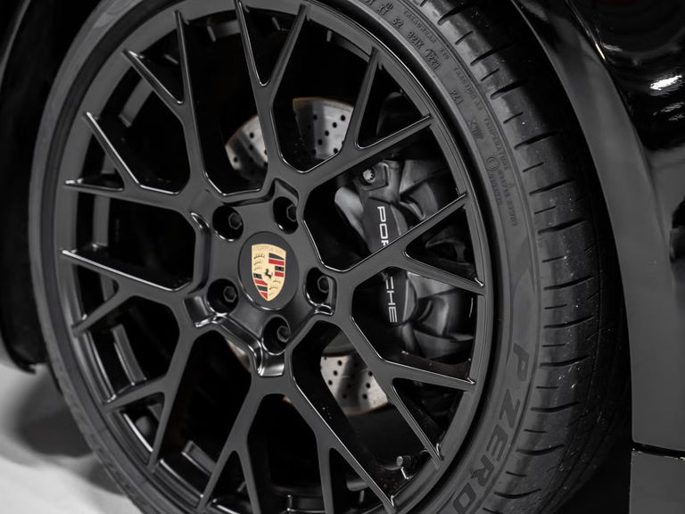 Porsche 992 Carrera