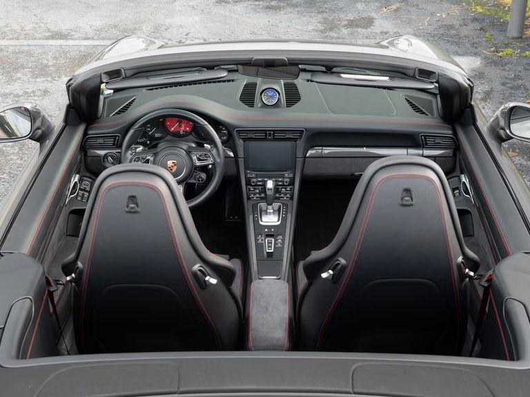 Porsche 991.2 Carrera 4 GTS