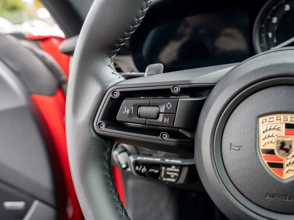 Porsche 992 Carrera 4S