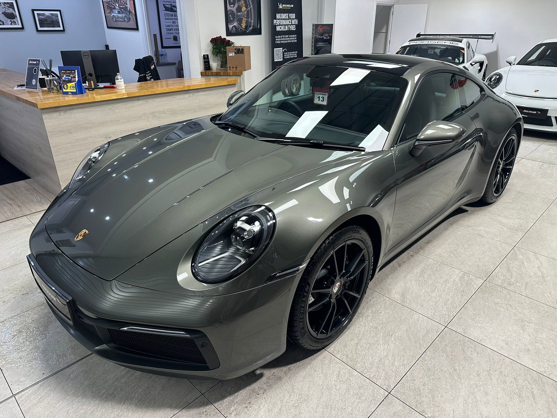 Porsche 992 Carrera 2019 - elferspot.com - Marketplace for Porsche